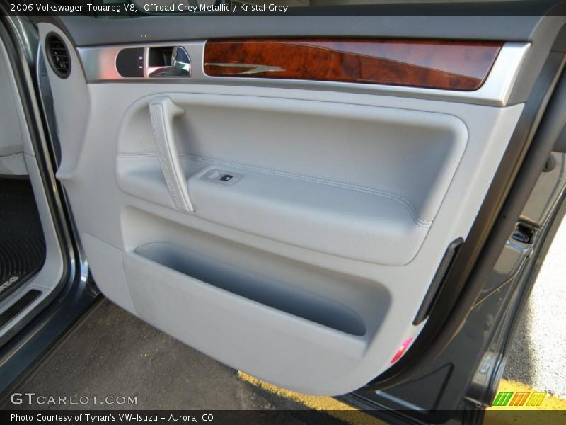 Offroad Grey Metallic / Kristal Grey 2006 Volkswagen Touareg V8