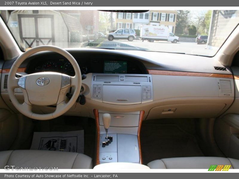 Desert Sand Mica / Ivory 2007 Toyota Avalon XLS