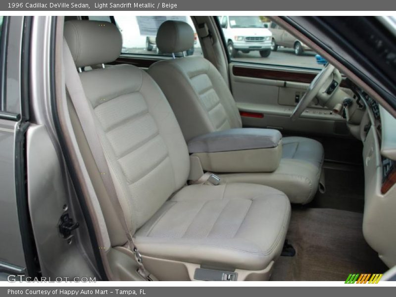 Light Sandrift Metallic / Beige 1996 Cadillac DeVille Sedan