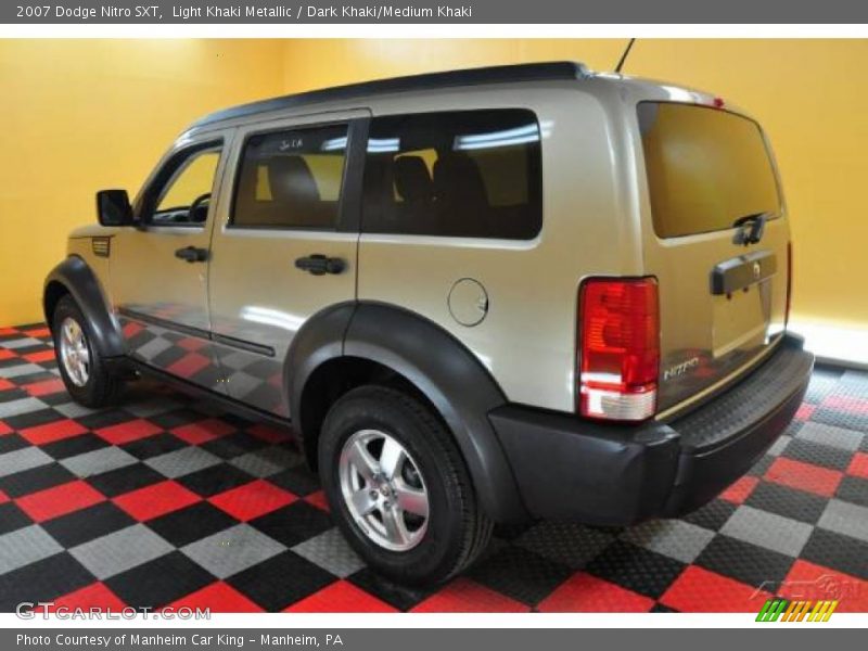 Light Khaki Metallic / Dark Khaki/Medium Khaki 2007 Dodge Nitro SXT