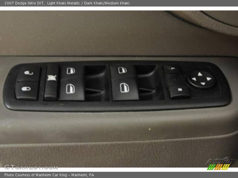 Light Khaki Metallic / Dark Khaki/Medium Khaki 2007 Dodge Nitro SXT