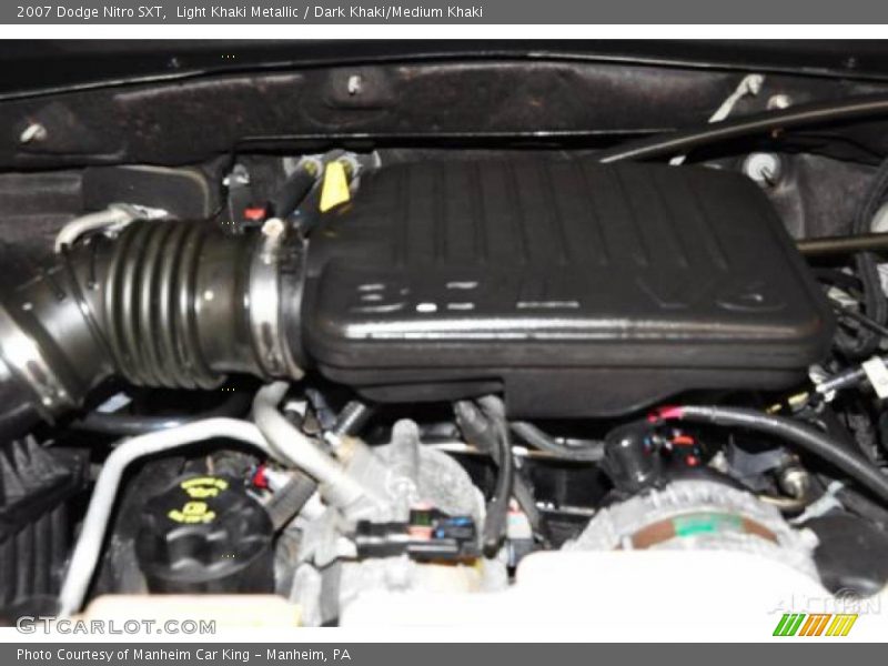 Light Khaki Metallic / Dark Khaki/Medium Khaki 2007 Dodge Nitro SXT