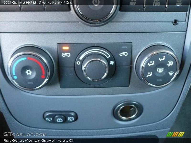 Silver Ice Metallic / Gray 2009 Chevrolet HHR LT