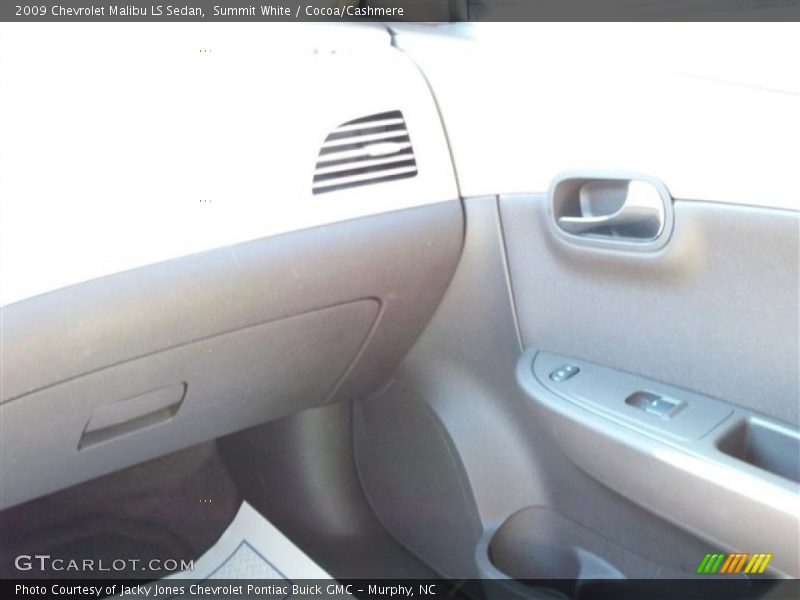 Summit White / Cocoa/Cashmere 2009 Chevrolet Malibu LS Sedan