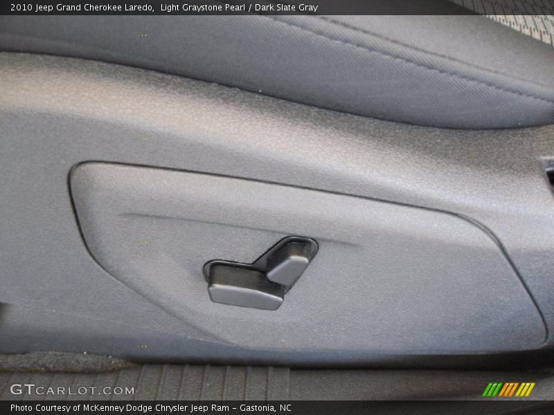 Light Graystone Pearl / Dark Slate Gray 2010 Jeep Grand Cherokee Laredo