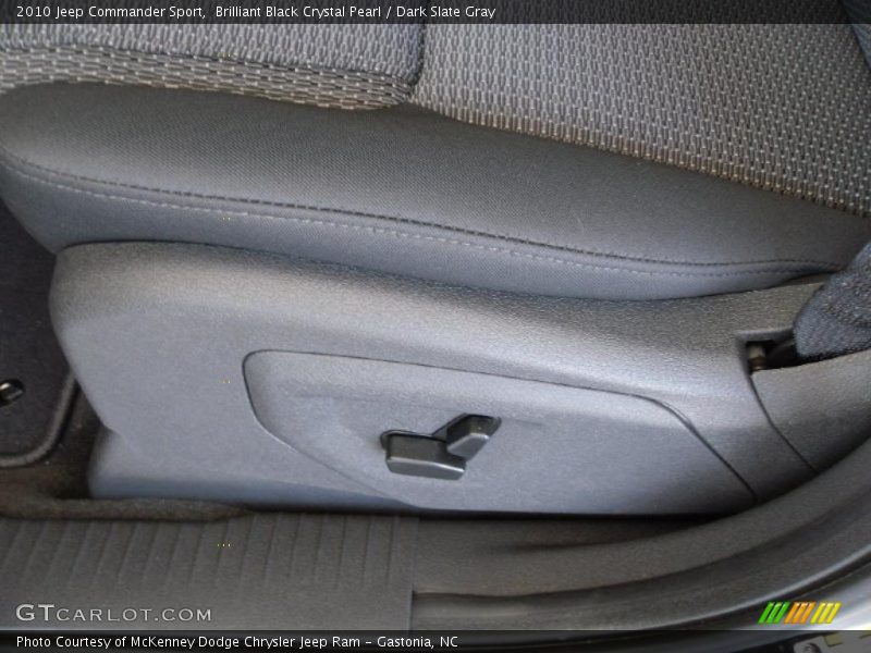Brilliant Black Crystal Pearl / Dark Slate Gray 2010 Jeep Commander Sport