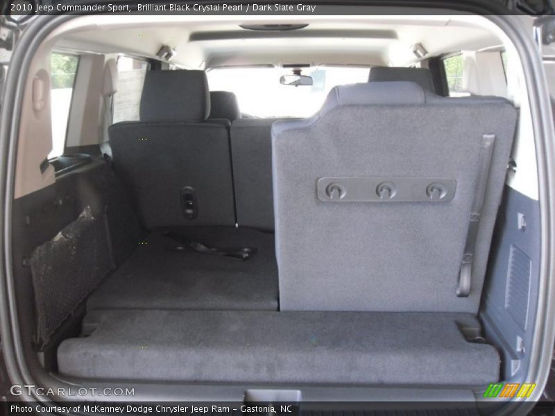 Brilliant Black Crystal Pearl / Dark Slate Gray 2010 Jeep Commander Sport