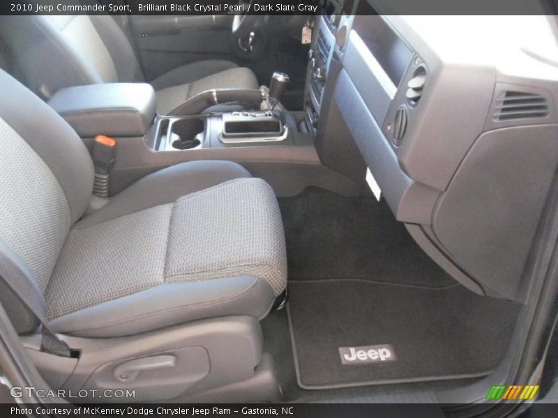 Brilliant Black Crystal Pearl / Dark Slate Gray 2010 Jeep Commander Sport