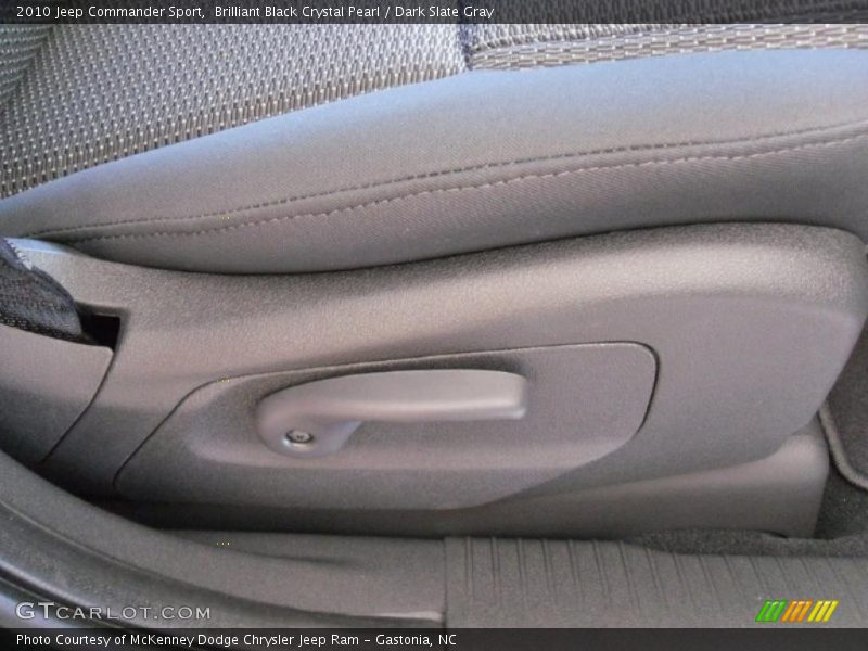 Brilliant Black Crystal Pearl / Dark Slate Gray 2010 Jeep Commander Sport