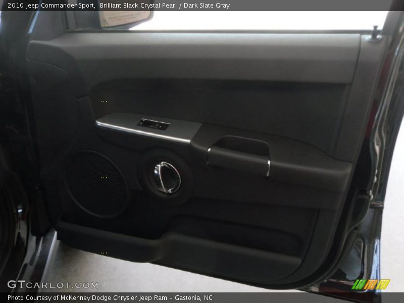 Brilliant Black Crystal Pearl / Dark Slate Gray 2010 Jeep Commander Sport