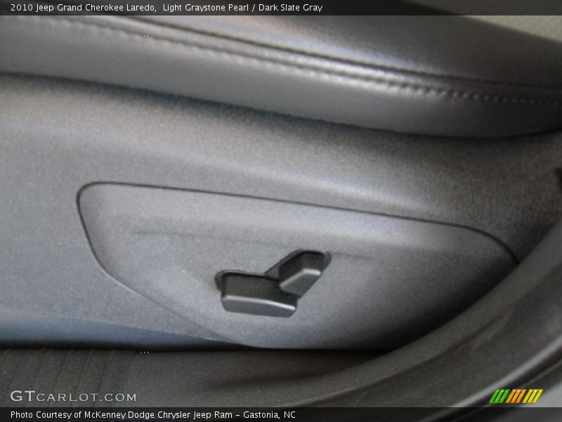Light Graystone Pearl / Dark Slate Gray 2010 Jeep Grand Cherokee Laredo