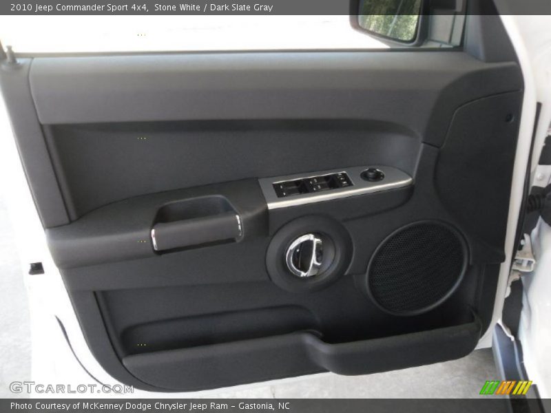 Stone White / Dark Slate Gray 2010 Jeep Commander Sport 4x4