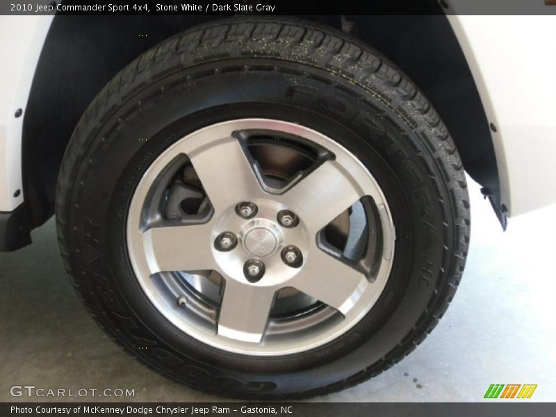 Stone White / Dark Slate Gray 2010 Jeep Commander Sport 4x4