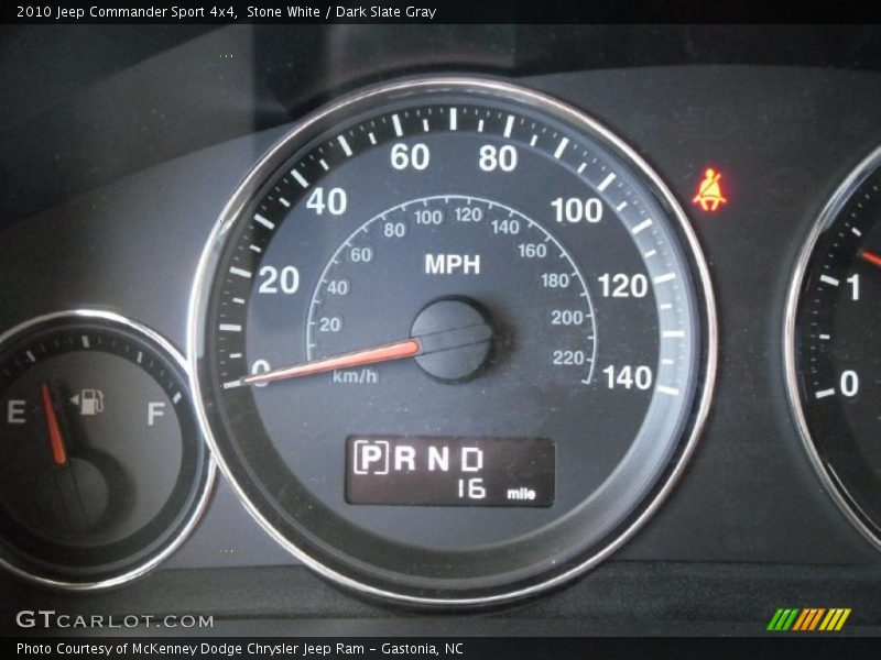 Stone White / Dark Slate Gray 2010 Jeep Commander Sport 4x4