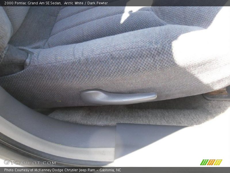 Arctic White / Dark Pewter 2000 Pontiac Grand Am SE Sedan