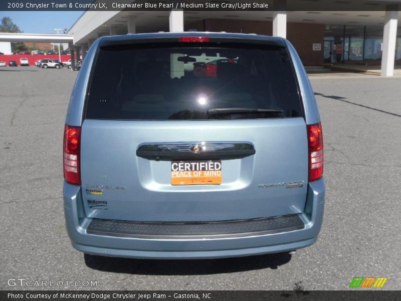 Clearwater Blue Pearl / Medium Slate Gray/Light Shale 2009 Chrysler Town & Country LX