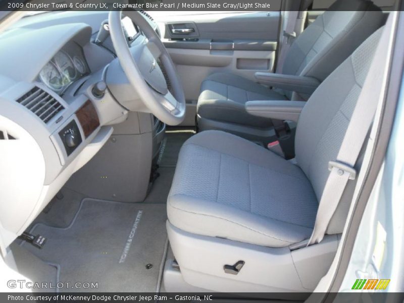Clearwater Blue Pearl / Medium Slate Gray/Light Shale 2009 Chrysler Town & Country LX