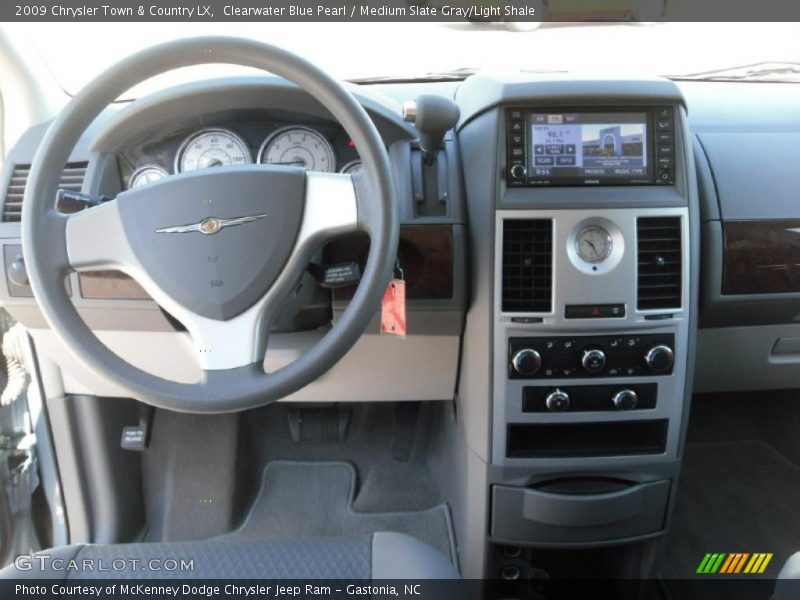 Clearwater Blue Pearl / Medium Slate Gray/Light Shale 2009 Chrysler Town & Country LX