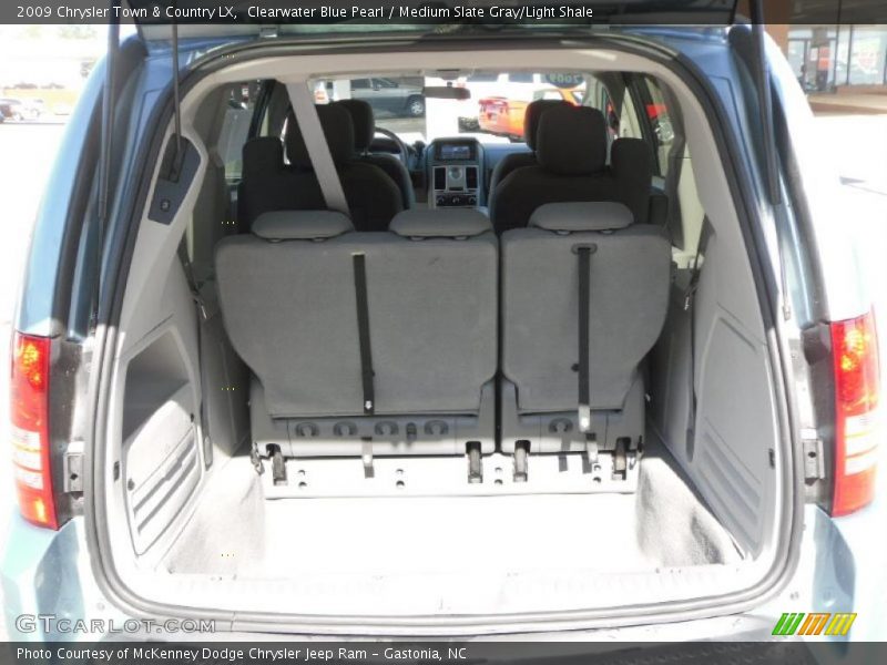 Clearwater Blue Pearl / Medium Slate Gray/Light Shale 2009 Chrysler Town & Country LX