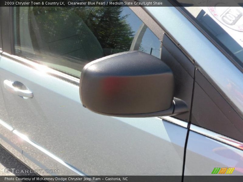 Clearwater Blue Pearl / Medium Slate Gray/Light Shale 2009 Chrysler Town & Country LX