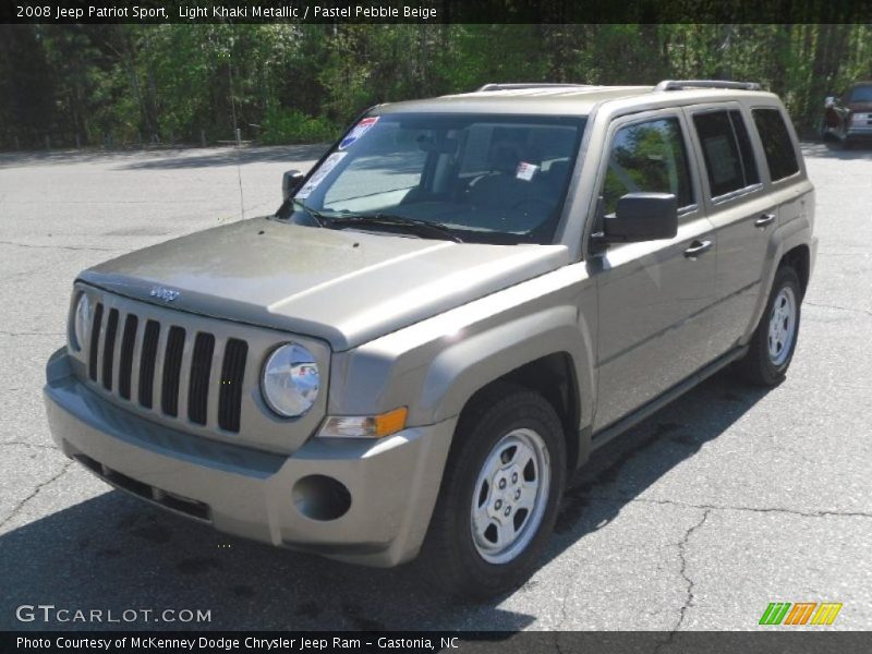 Light Khaki Metallic / Pastel Pebble Beige 2008 Jeep Patriot Sport