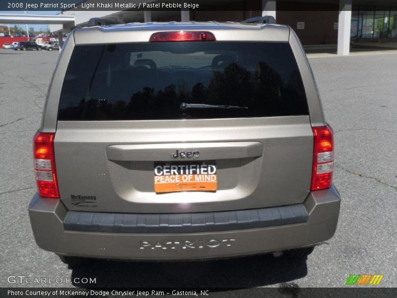 Light Khaki Metallic / Pastel Pebble Beige 2008 Jeep Patriot Sport