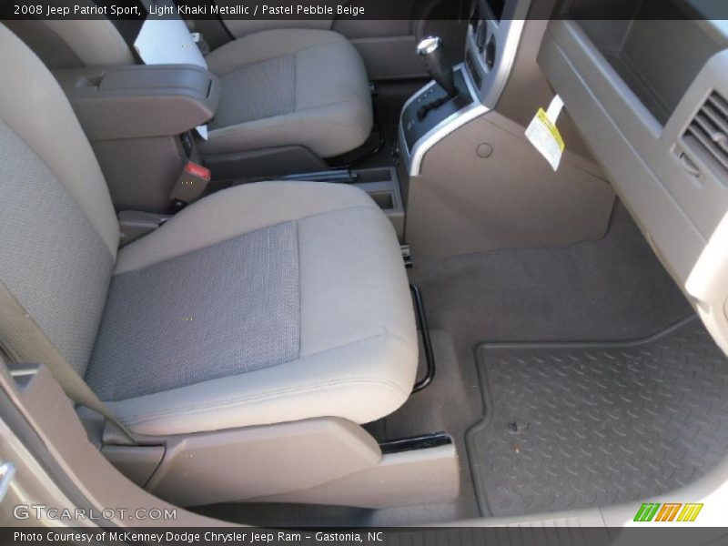 Light Khaki Metallic / Pastel Pebble Beige 2008 Jeep Patriot Sport