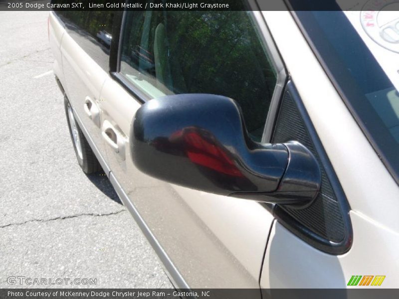 Linen Gold Metallic / Dark Khaki/Light Graystone 2005 Dodge Caravan SXT