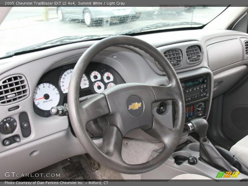 Summit White / Light Gray 2005 Chevrolet TrailBlazer EXT LS 4x4