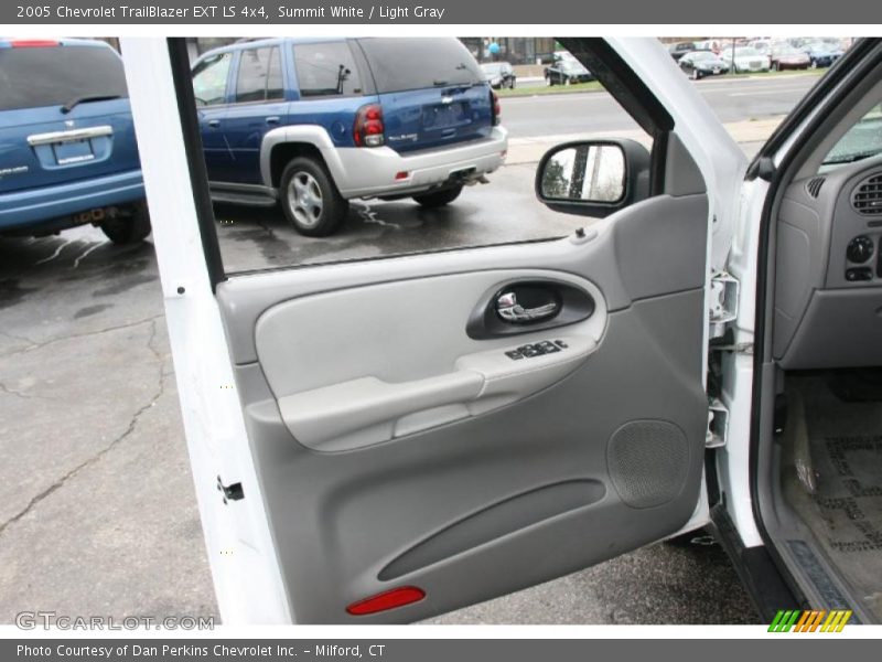 Summit White / Light Gray 2005 Chevrolet TrailBlazer EXT LS 4x4