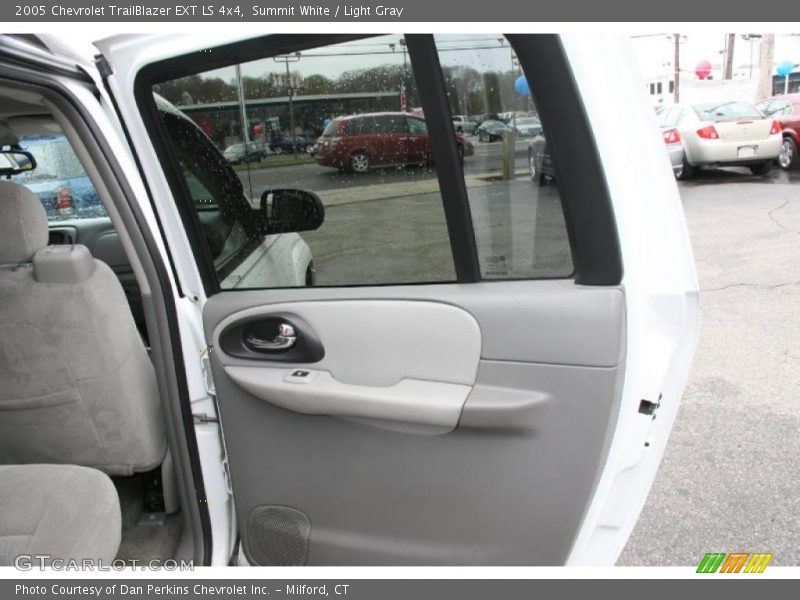 Summit White / Light Gray 2005 Chevrolet TrailBlazer EXT LS 4x4