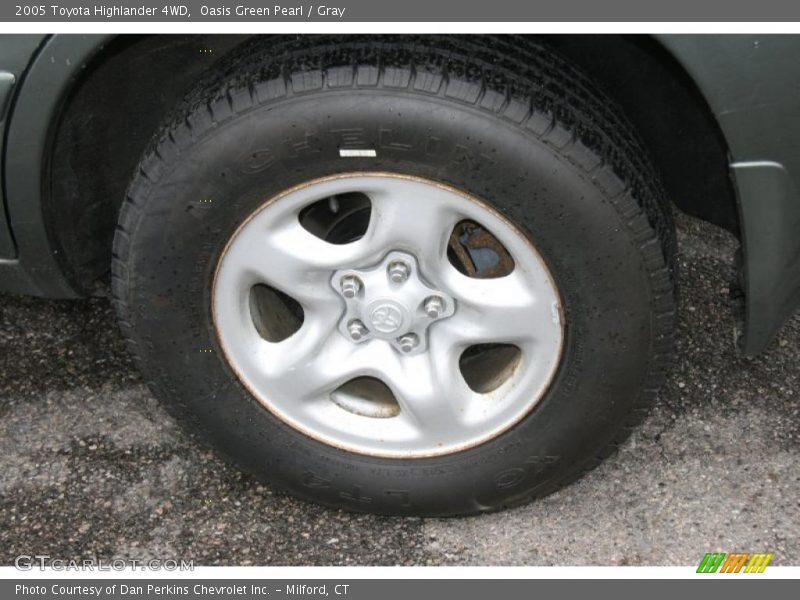 Oasis Green Pearl / Gray 2005 Toyota Highlander 4WD