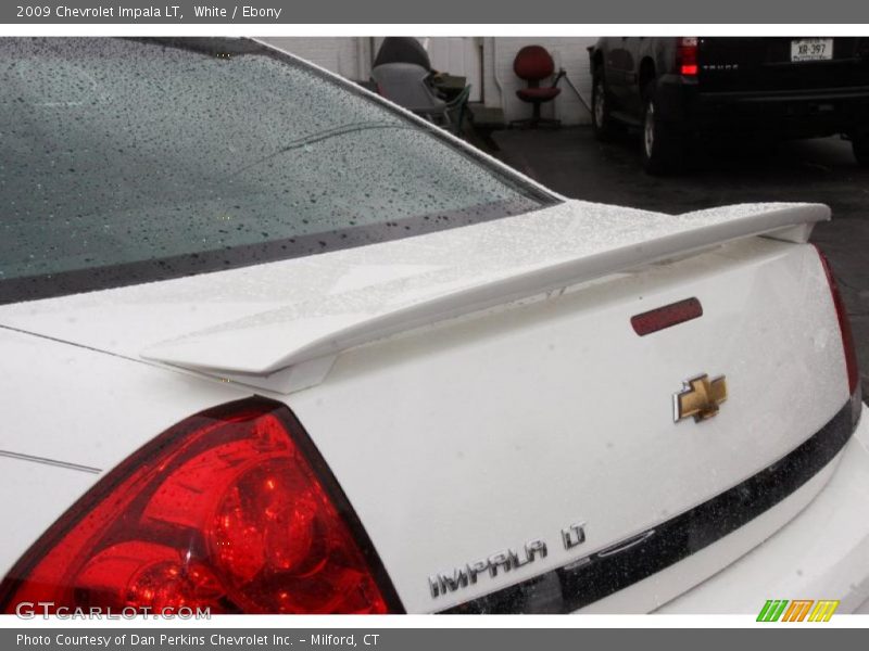 White / Ebony 2009 Chevrolet Impala LT