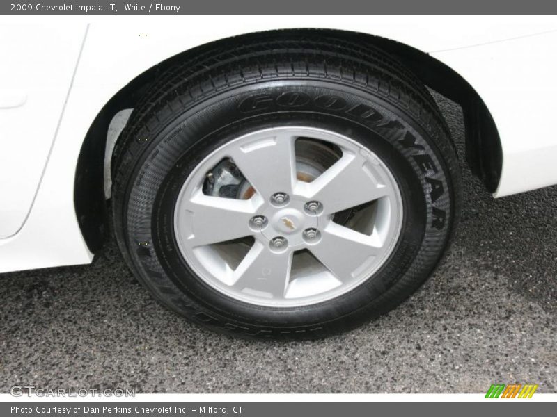 White / Ebony 2009 Chevrolet Impala LT