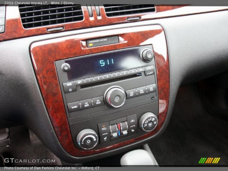White / Ebony 2009 Chevrolet Impala LT