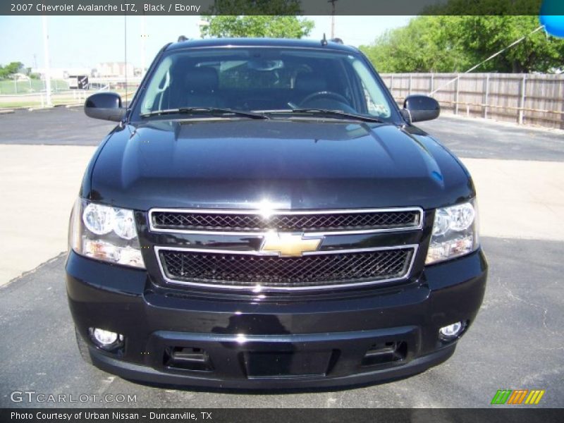 Black / Ebony 2007 Chevrolet Avalanche LTZ