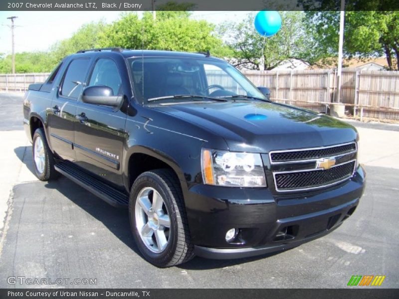 Black / Ebony 2007 Chevrolet Avalanche LTZ