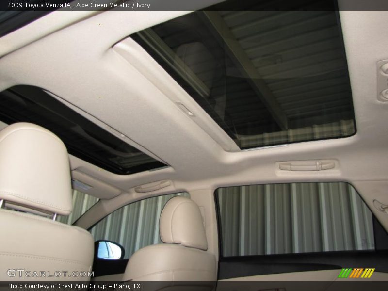 Aloe Green Metallic / Ivory 2009 Toyota Venza I4