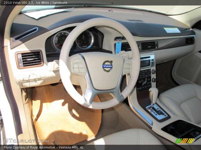 Ice White / Sandstone 2010 Volvo S80 3.2