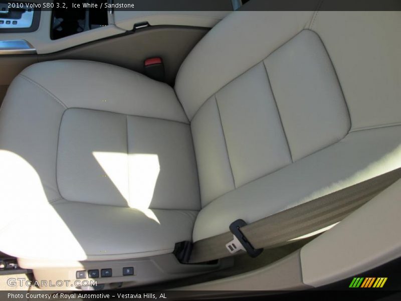 Ice White / Sandstone 2010 Volvo S80 3.2