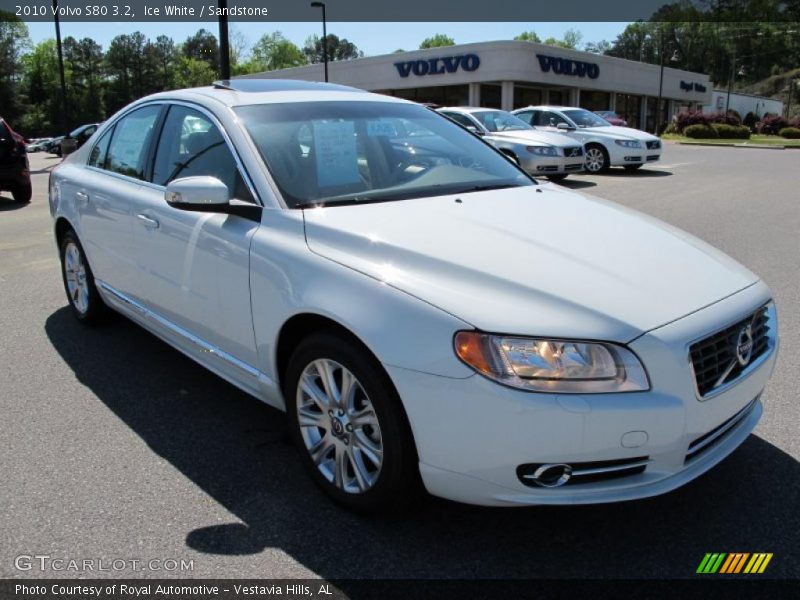 Ice White / Sandstone 2010 Volvo S80 3.2