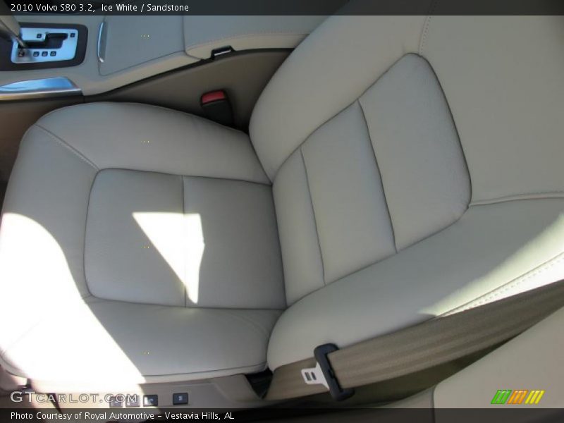 Ice White / Sandstone 2010 Volvo S80 3.2