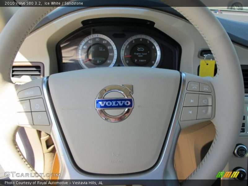 Ice White / Sandstone 2010 Volvo S80 3.2