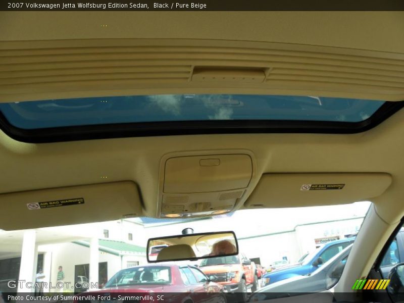Black / Pure Beige 2007 Volkswagen Jetta Wolfsburg Edition Sedan