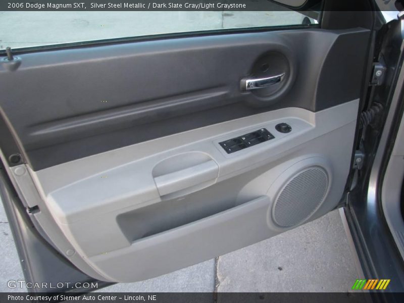 Silver Steel Metallic / Dark Slate Gray/Light Graystone 2006 Dodge Magnum SXT