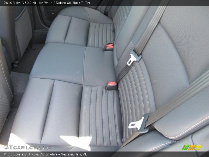 Ice White / Dalaro Off Black T-Tec 2010 Volvo V50 2.4i