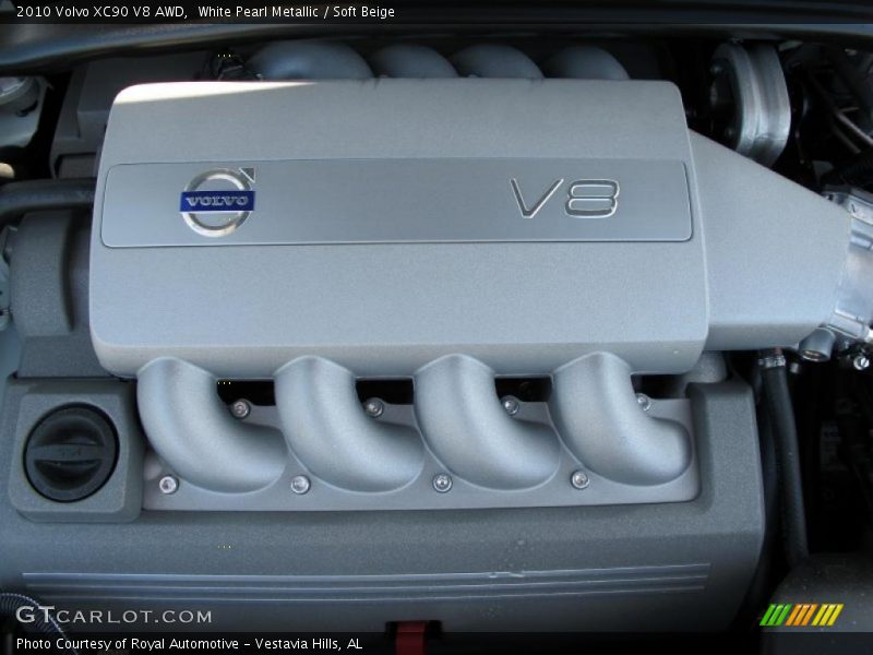 White Pearl Metallic / Soft Beige 2010 Volvo XC90 V8 AWD