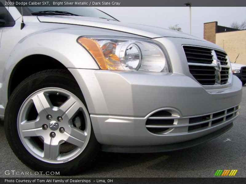 Bright Silver Metallic / Dark Slate Gray 2009 Dodge Caliber SXT