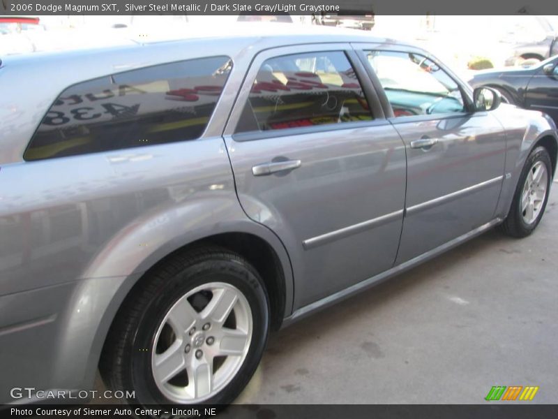 Silver Steel Metallic / Dark Slate Gray/Light Graystone 2006 Dodge Magnum SXT