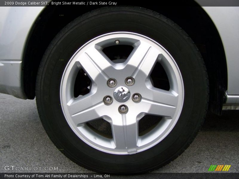 Bright Silver Metallic / Dark Slate Gray 2009 Dodge Caliber SXT